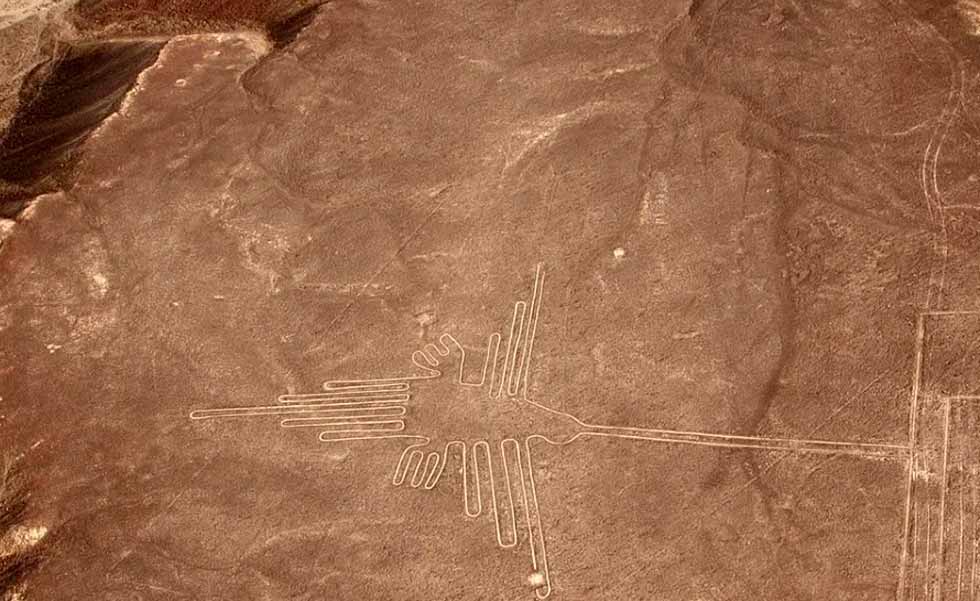 OVERFLIGHT NAZCA LINES FROM PISCO AIRPORT - WONDERS OF PERUVIAN DESERT